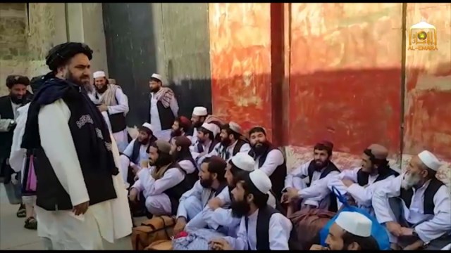 کابل : پل چرخی جیل سے قیدیوں کی رہائی کا منظر