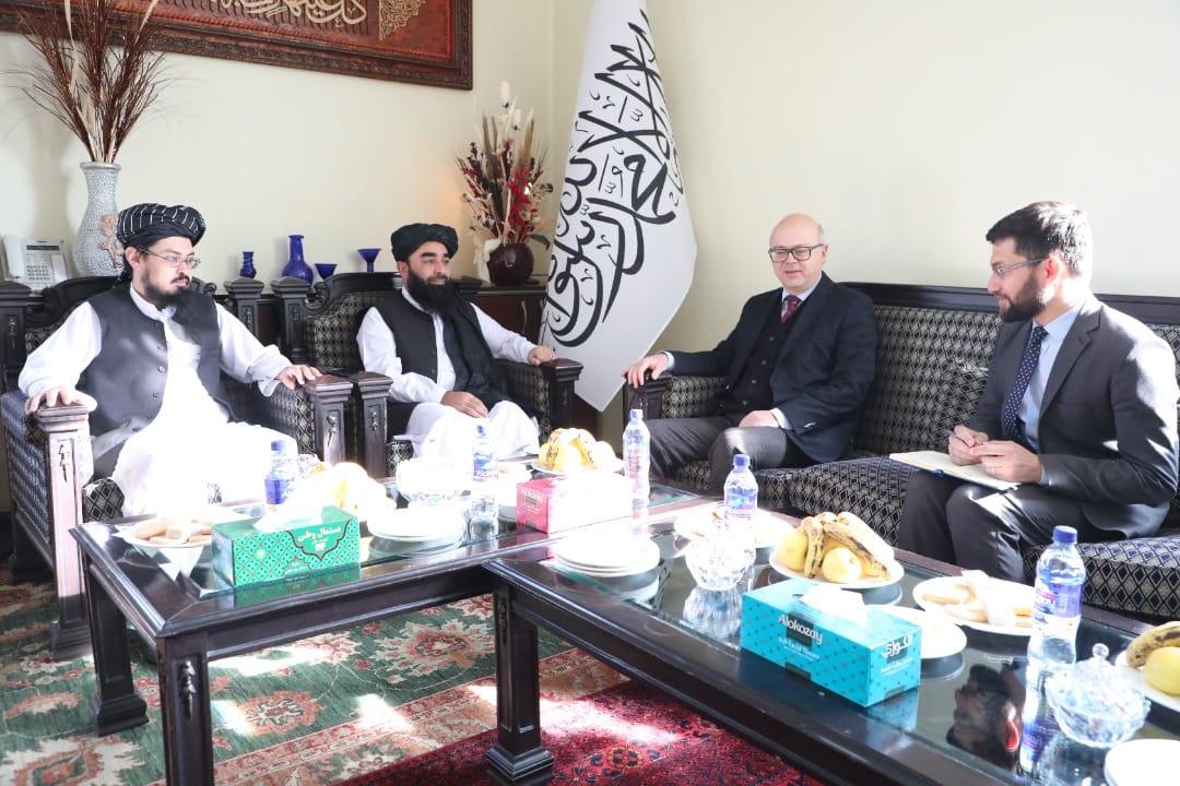 کابل: مولوی ذبیح اللہ مجاهد کی افغانستان میں ترکی کے سفیر جہادایریگین سے ملاقات