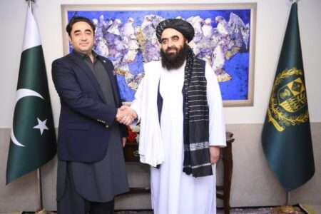 مولوی امیر خان متقی کی اپنے پاکستانی ہم منصب سے ملاقات